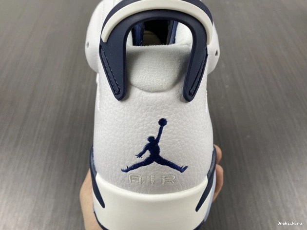 One Kick (2022) Navy Jordan CT8529-141 Retro 6 Midnight 0707